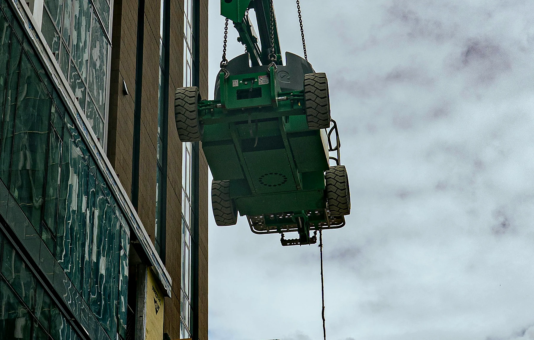 Construction lift beside a building